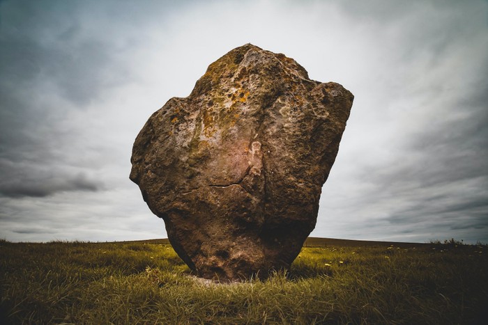 zoltan tasi monolith