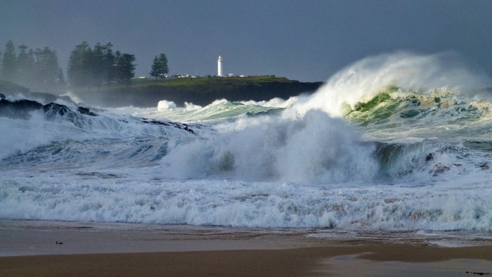 michael flint waves